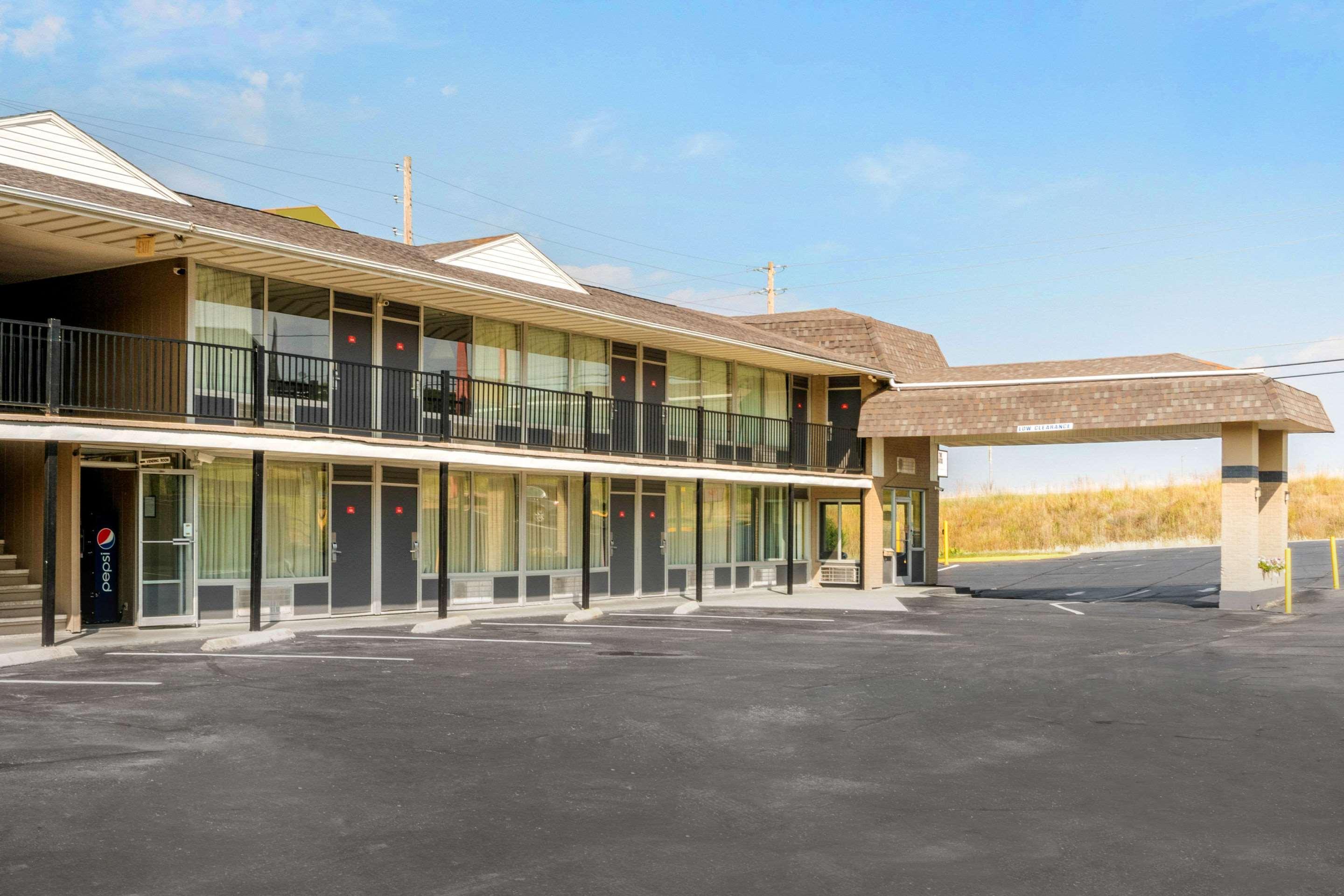 Econo Lodge Near Missouri University Of Science And Technology Rolla Exterior photo